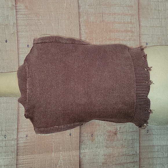 Boohoo Muave Acid Washed Cable Knit V-neck Tank Top - Picture 4 of 7